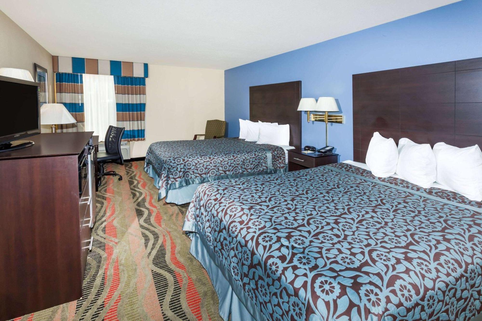 Days Inn By Wyndham Springfield Buitenkant foto