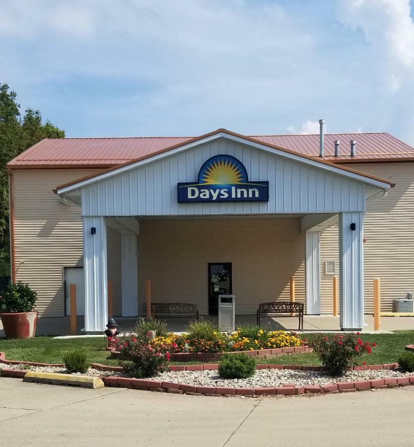 Days Inn By Wyndham Springfield Buitenkant foto